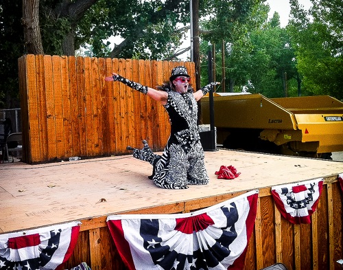 Stilt Circus at the Lyon County Fair